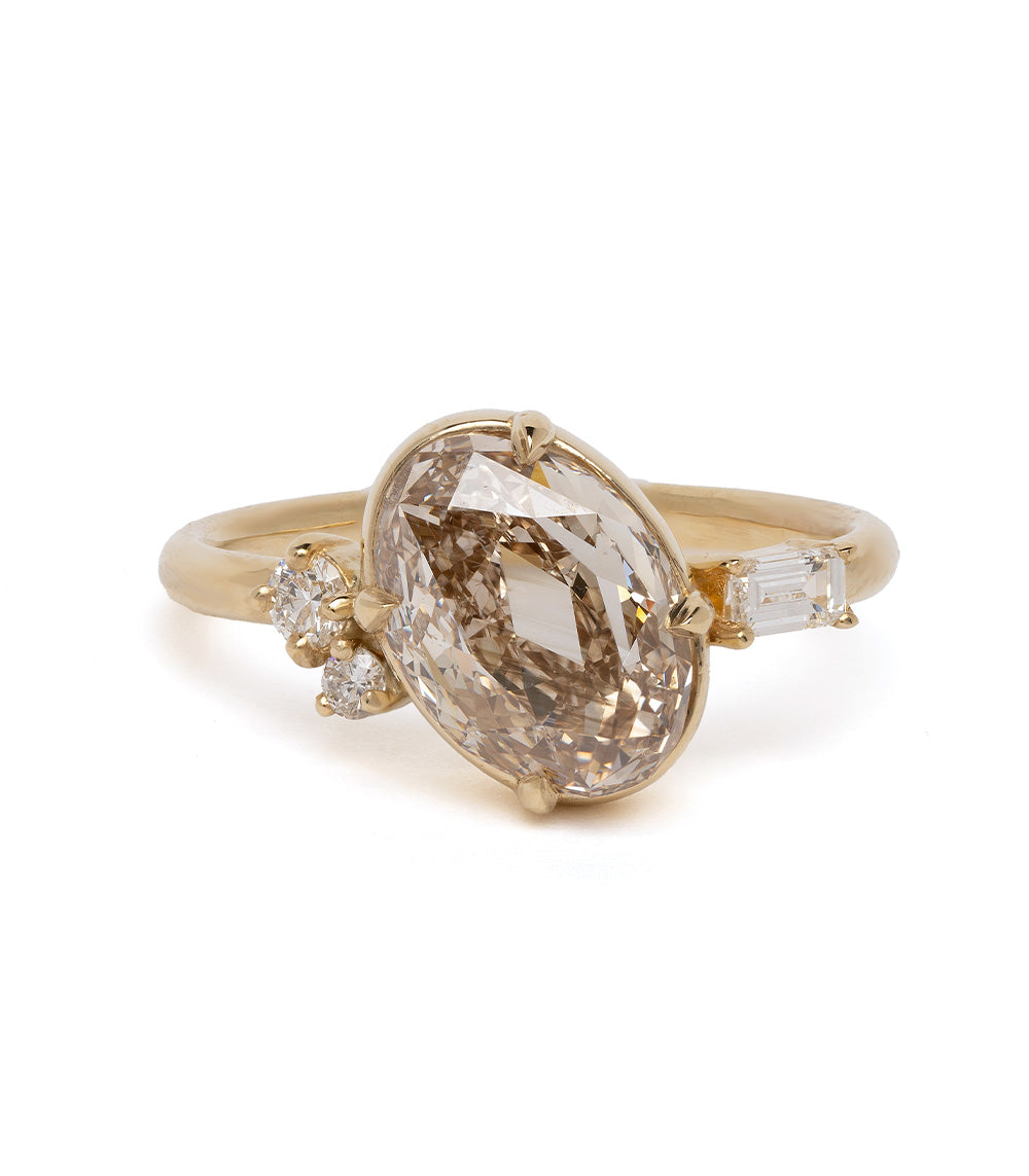 Sk R96 Nd Oc 3.01 Champagne Oval Unique Diamond Ring