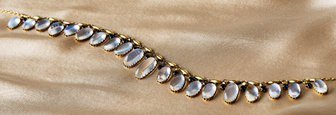 VINTAGE NECKLACES