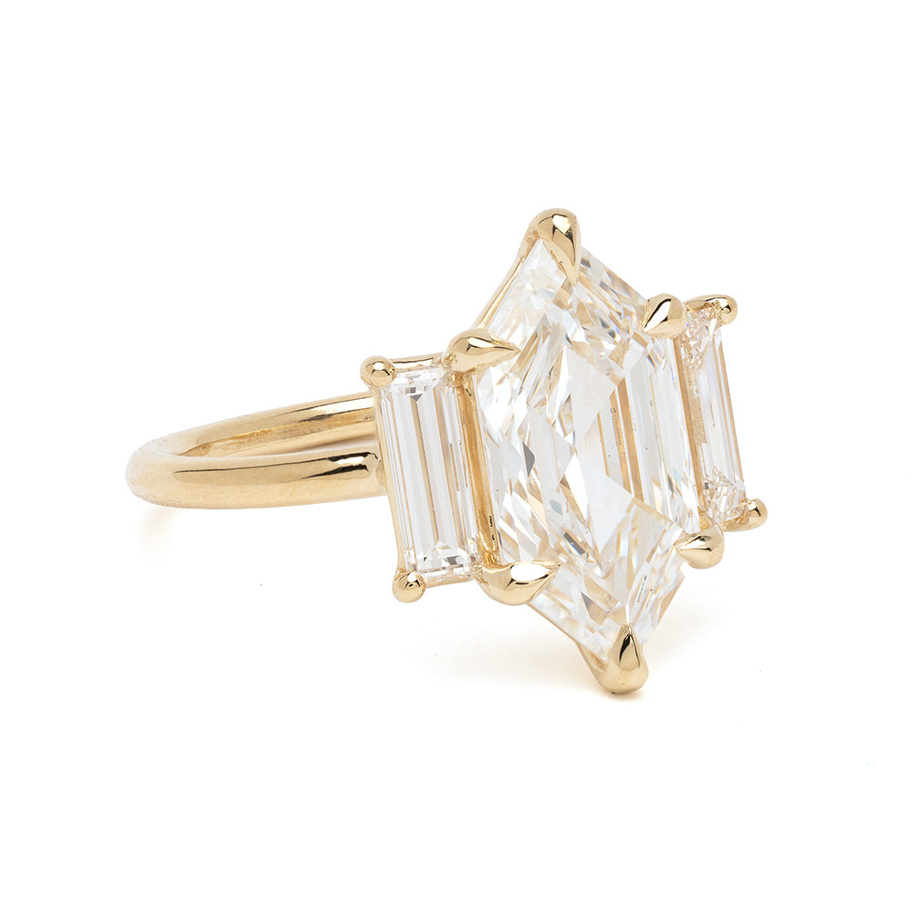 Hexagon Three Stone Diamond Ring Sk R124 Lgd Ns Hex 3.51 B