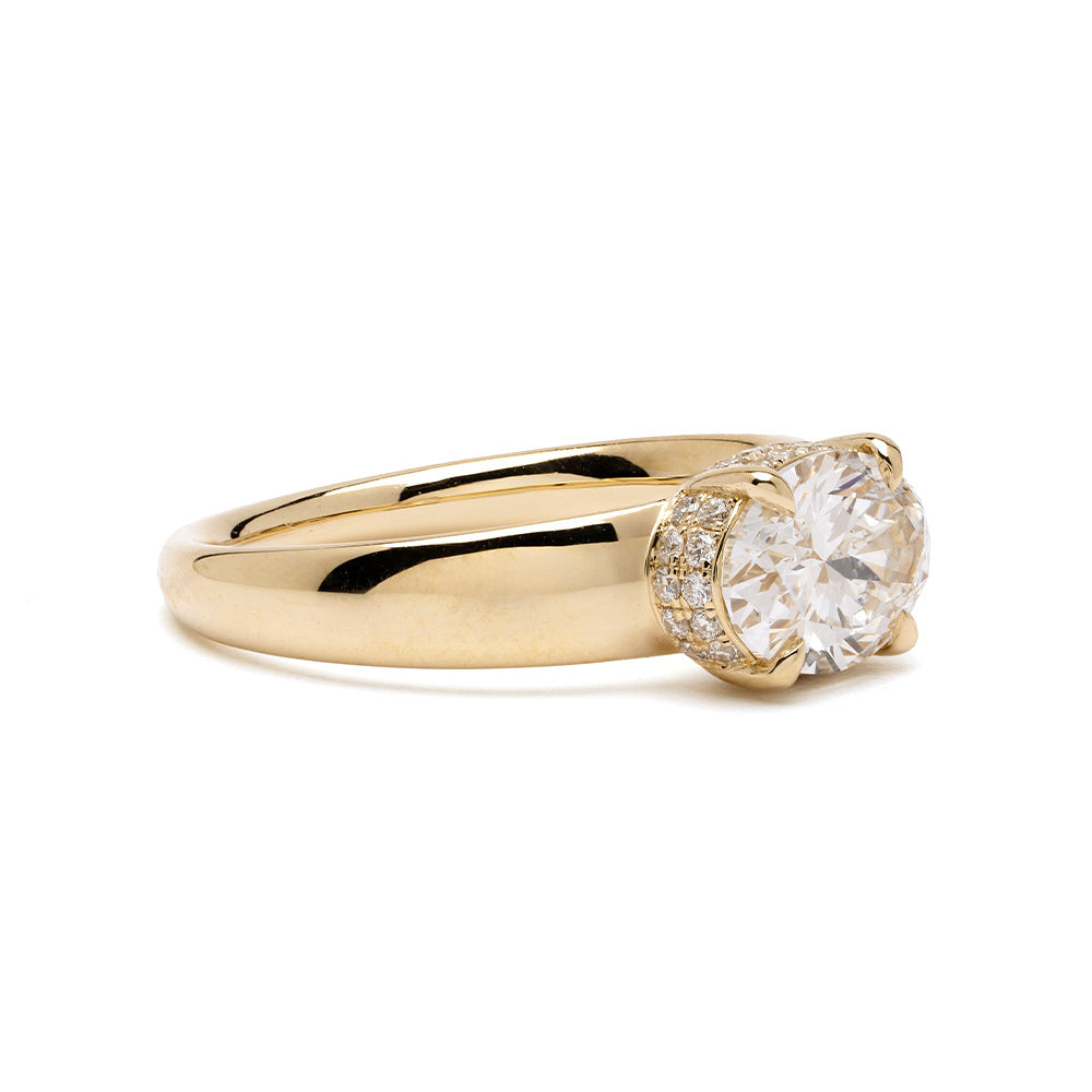 Mini Ella Oval Diamond Pinky Ring 2