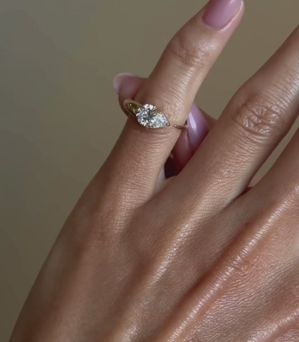 Sloane Pinky – Sofia Kaman