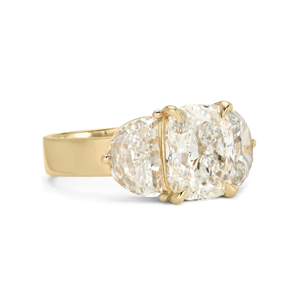 Three Stone Unique Enegagment Rings