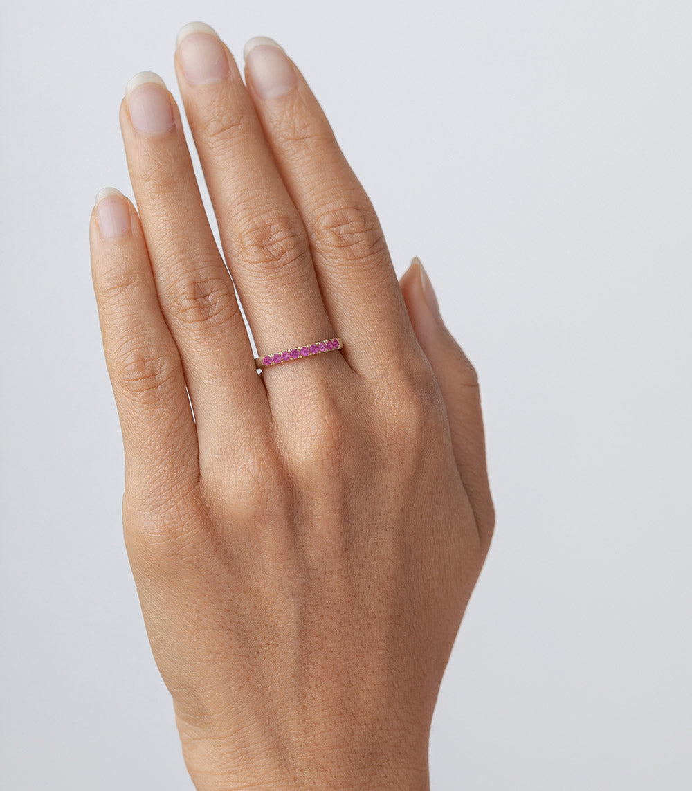 Vintage Inspired Wedding Band For Unique Engagement Rings