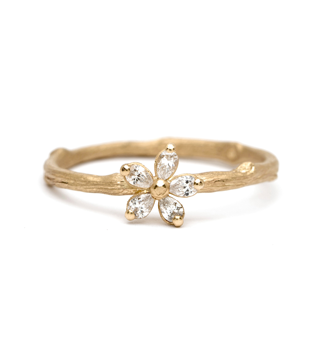 Daisy Novel Oval Halo Diamond Engagement Ring Vintage inspired style